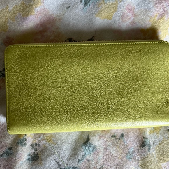 Green chartreuse wallet - Picture 3 of 9
